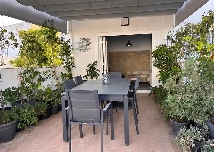 Casa Nuna Modern Loft With Private Garden Terrace * Jerez de la Frontera